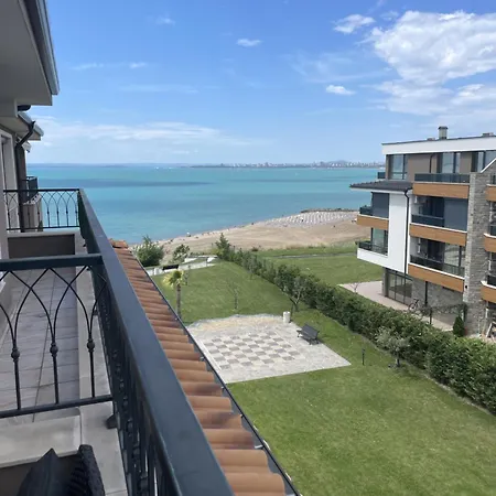 Apartment Velaria Premium Sea View